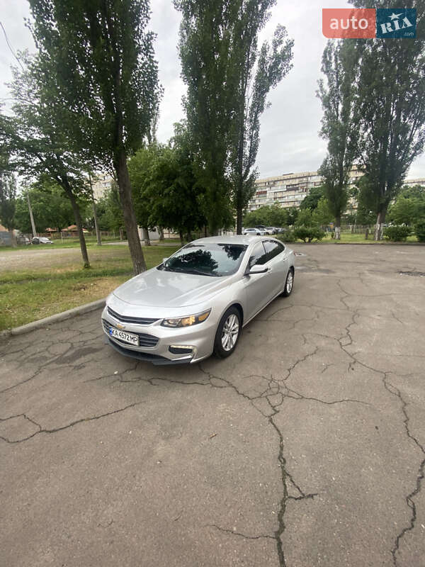 Седан Chevrolet Malibu 2017 в Киеве