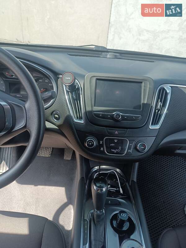 Седан Chevrolet Malibu 2018 в Запорожье
