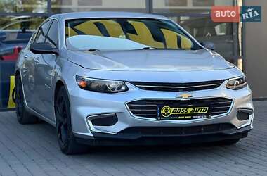 Седан Chevrolet Malibu 2016 в Ивано-Франковске