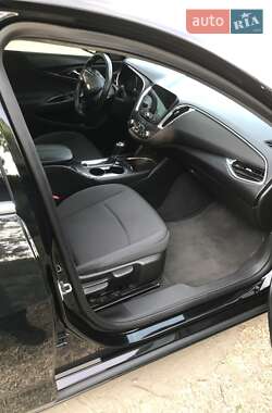 Седан Chevrolet Malibu 2015 в Дніпрі