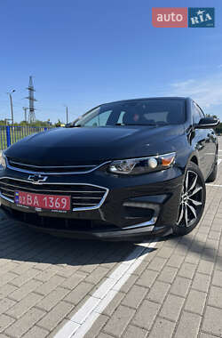 Седан Chevrolet Malibu 2017 в Нововолынске