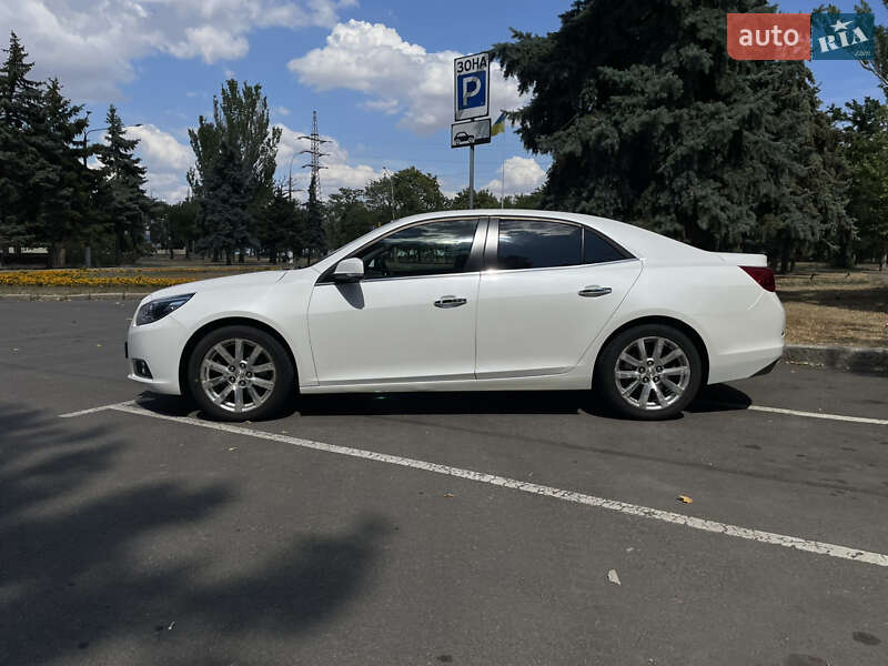 Седан Chevrolet Malibu 2013 в Николаеве