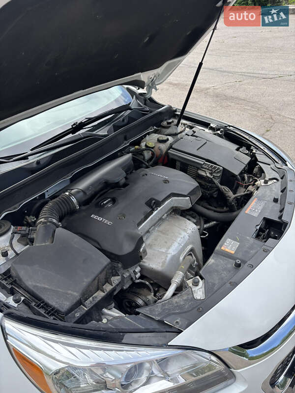 Седан Chevrolet Malibu 2015 в Лубнах