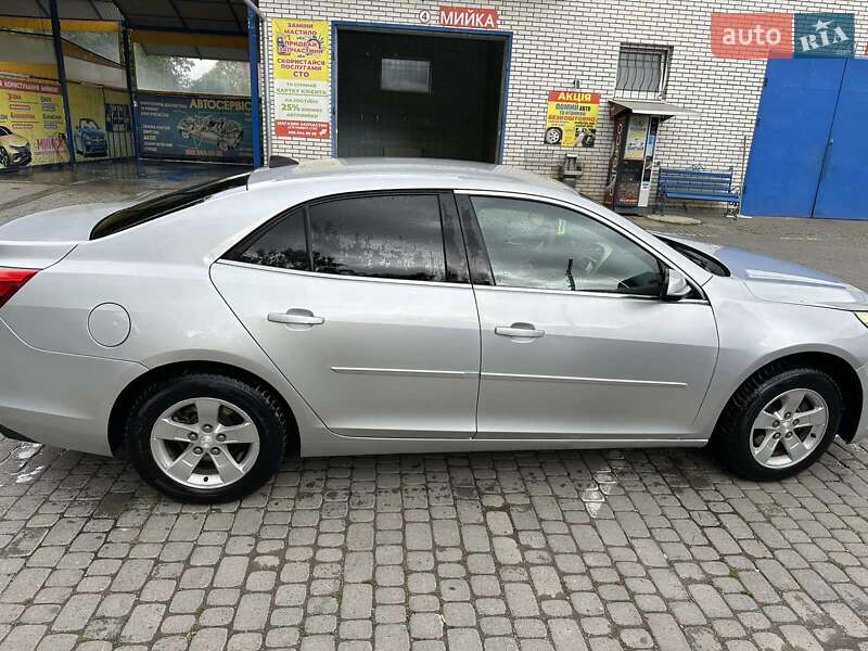 Седан Chevrolet Malibu 2013 в Долині