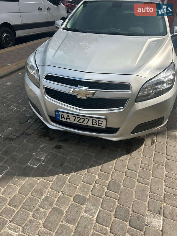 Седан Chevrolet Malibu 2015 в Софиевской Борщаговке