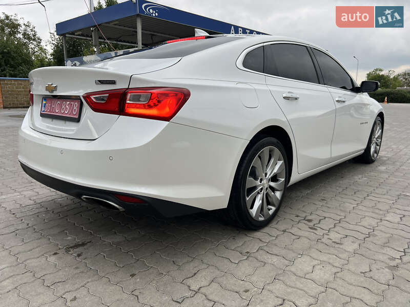 Седан Chevrolet Malibu 2017 в Луцке