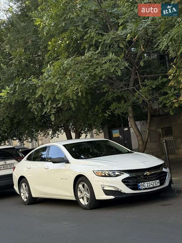Седан Chevrolet Malibu 2019 в Миколаєві