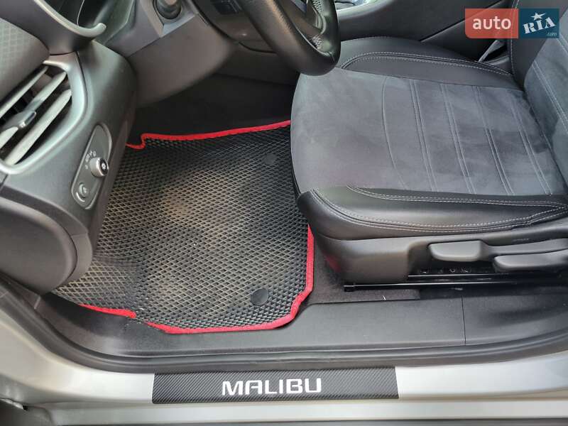 Седан Chevrolet Malibu 2018 в Запорожье