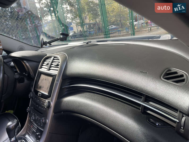 Седан Chevrolet Malibu 2012 в Миколаєві