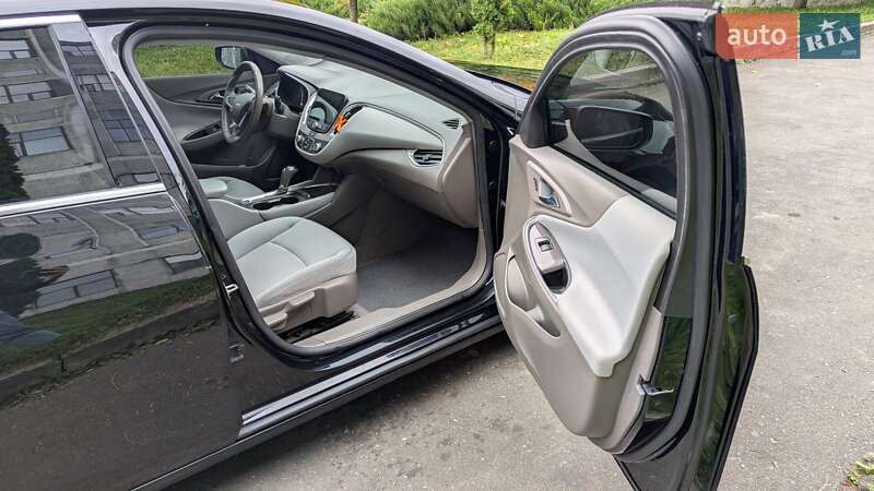 Седан Chevrolet Malibu 2016 в Хмельницком