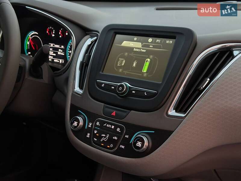 Седан Chevrolet Malibu 2016 в Харкові