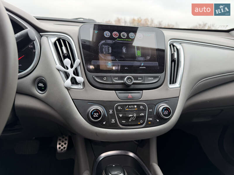 Седан Chevrolet Malibu 2016 в Харькове