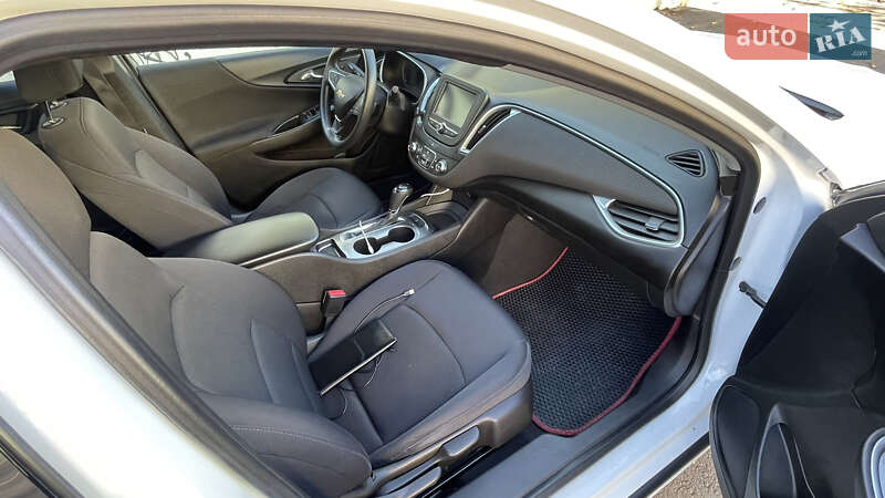 Седан Chevrolet Malibu 2016 в Одесі