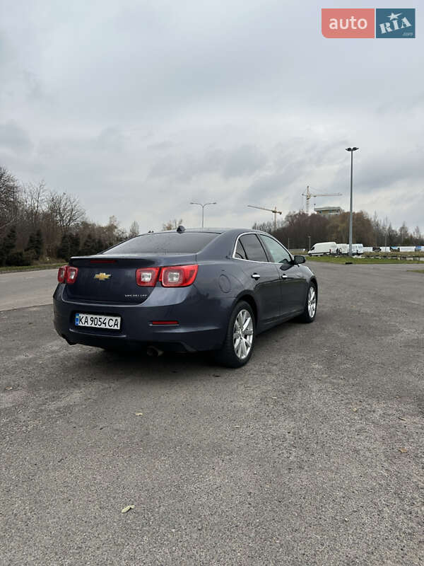Седан Chevrolet Malibu 2013 в Львове