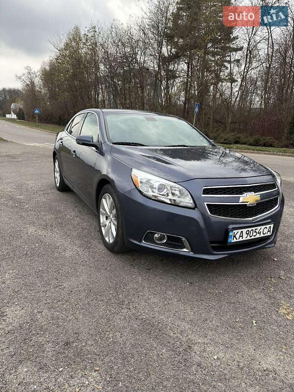 Седан Chevrolet Malibu 2013 в Львове