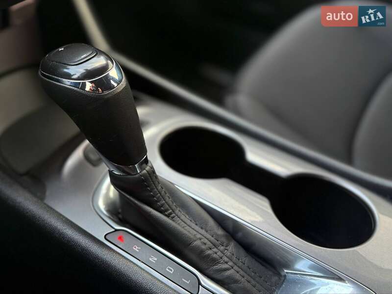 Седан Chevrolet Malibu 2020 в Киеве