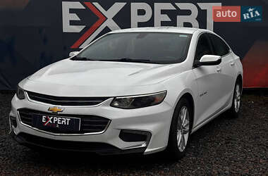 Седан Chevrolet Malibu 2017 в Львове