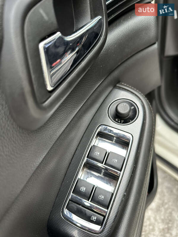 Седан Chevrolet Malibu 2012 в Киеве фото 12 Седан Chevrolet Malibu 2012 в Киеве