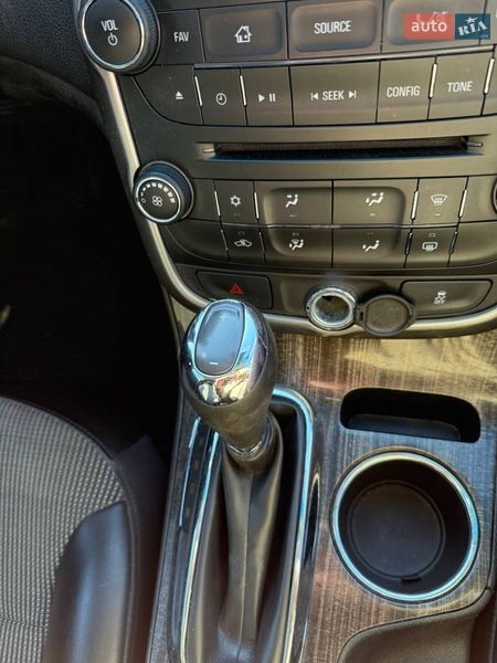 Седан Chevrolet Malibu 2015 в Киеве