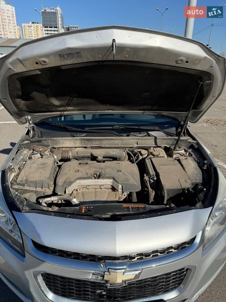 Седан Chevrolet Malibu 2015 в Киеве