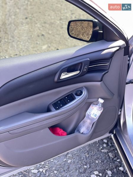 Седан Chevrolet Malibu 2014 в Софиевской Борщаговке