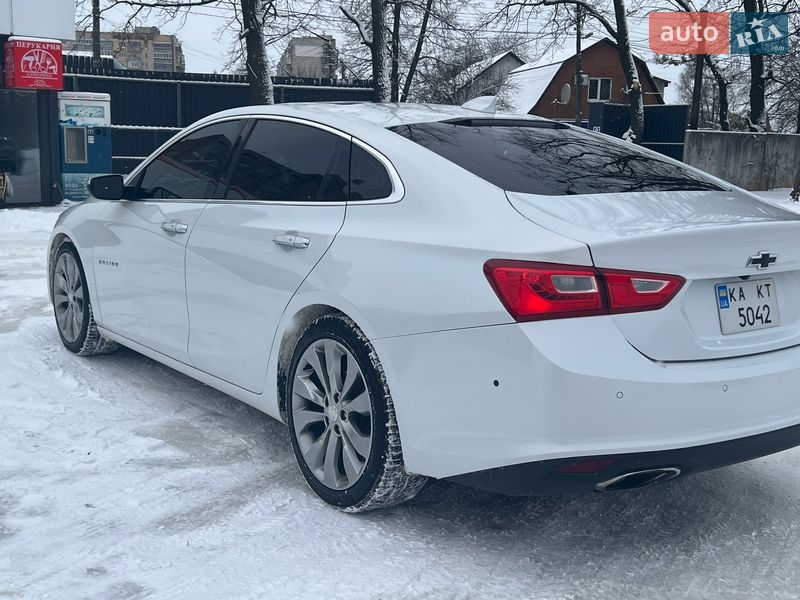 Седан Chevrolet Malibu 2017 в Киеве