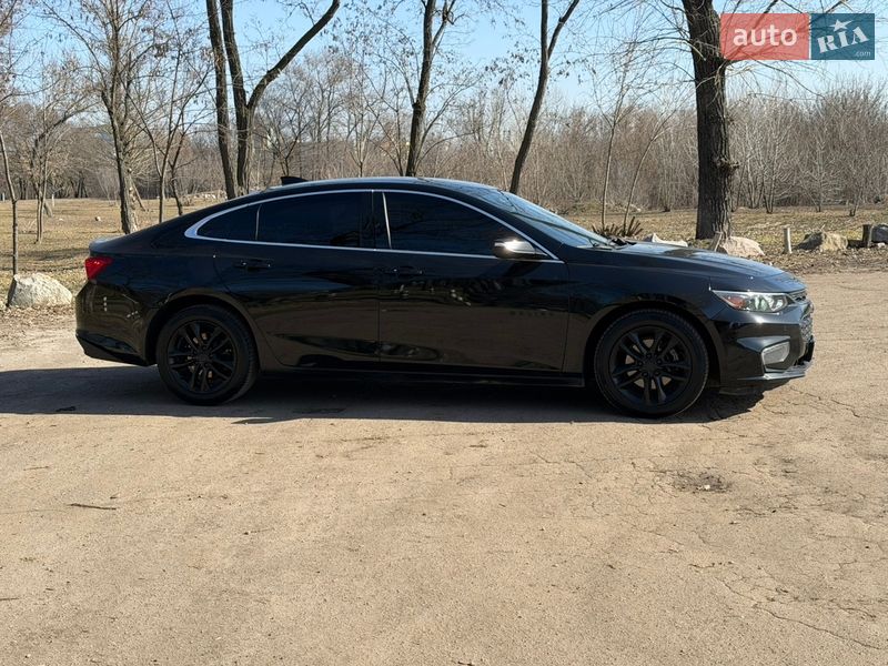 Седан Chevrolet Malibu 2018 в Павлограде