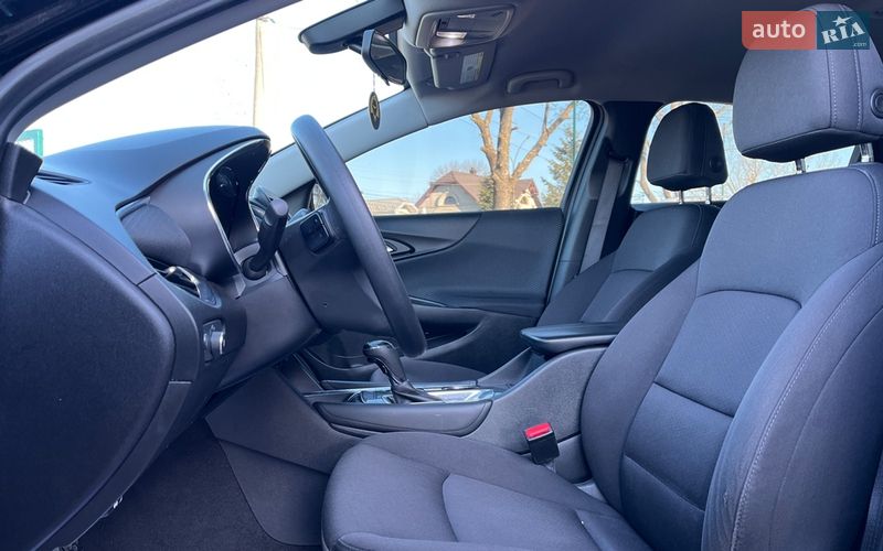 Седан Chevrolet Malibu 2017 в Коломые