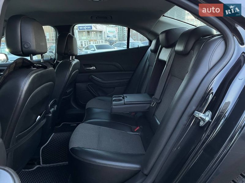 Седан Chevrolet Malibu 2012 в Киеве