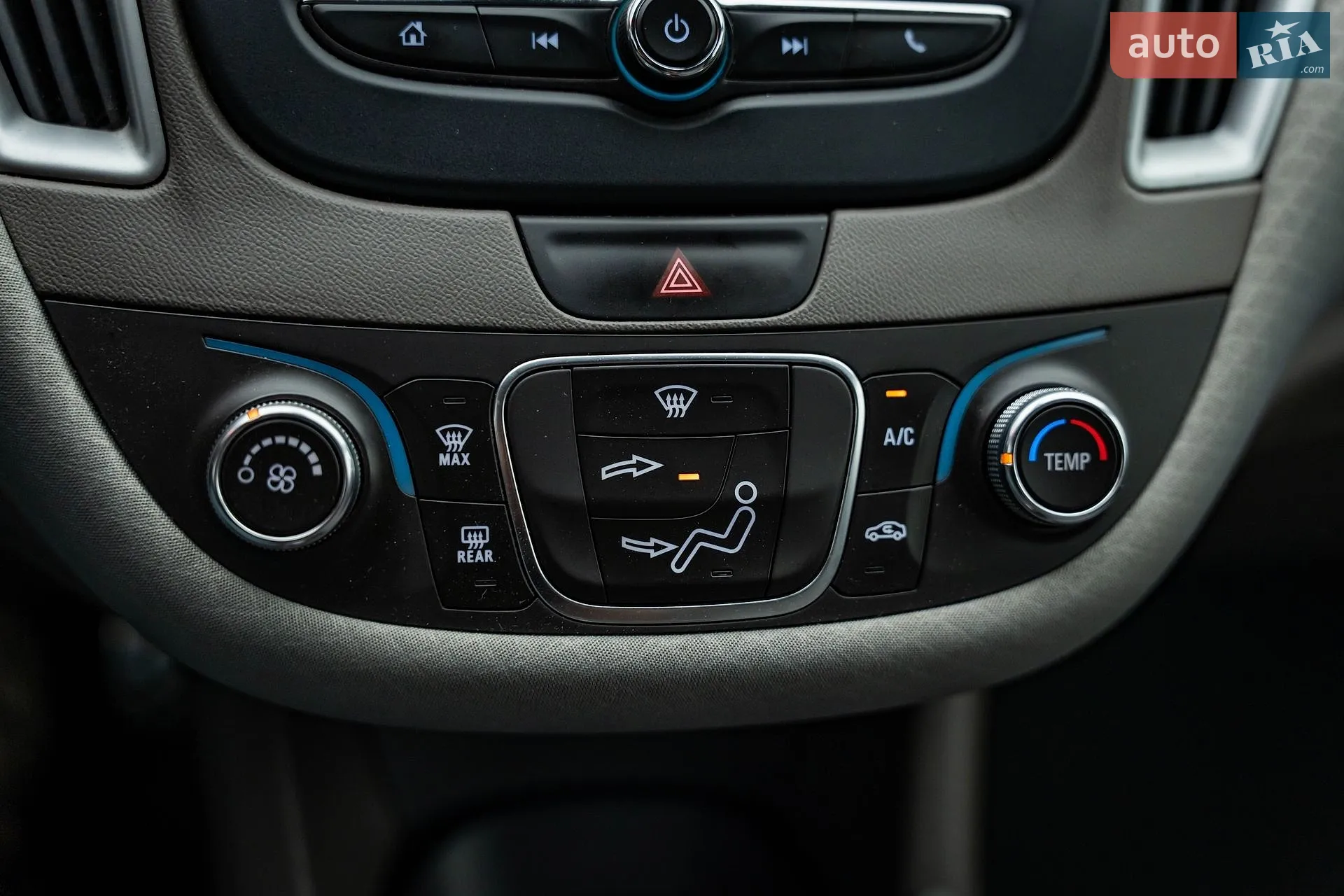 2016 Chevrolet Malibu - мініатюра 19