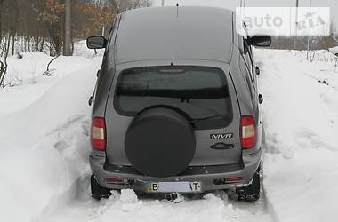 Внедорожник / Кроссовер Chevrolet Niva 2005 в Львове