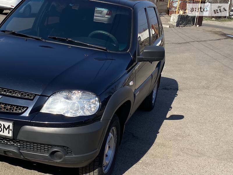 Позашляховик / Кросовер Chevrolet Niva 2015 в Черкасах