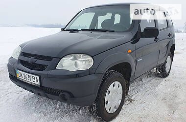 Внедорожник / Кроссовер Chevrolet Niva 2011 в Тернополе