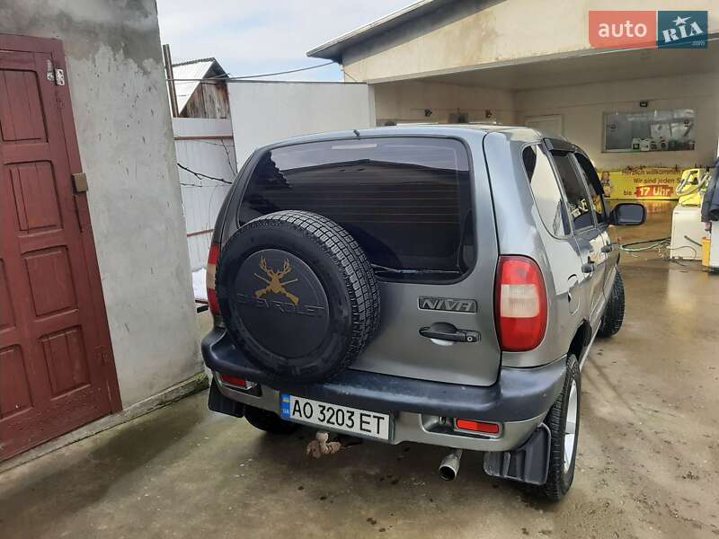 Универсал Chevrolet Niva 2008 в Виноградове