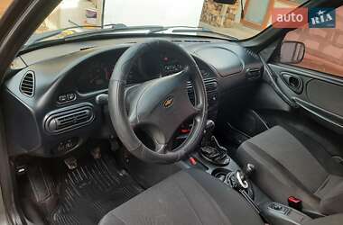 Універсал Chevrolet Niva 2008 в Виноградові