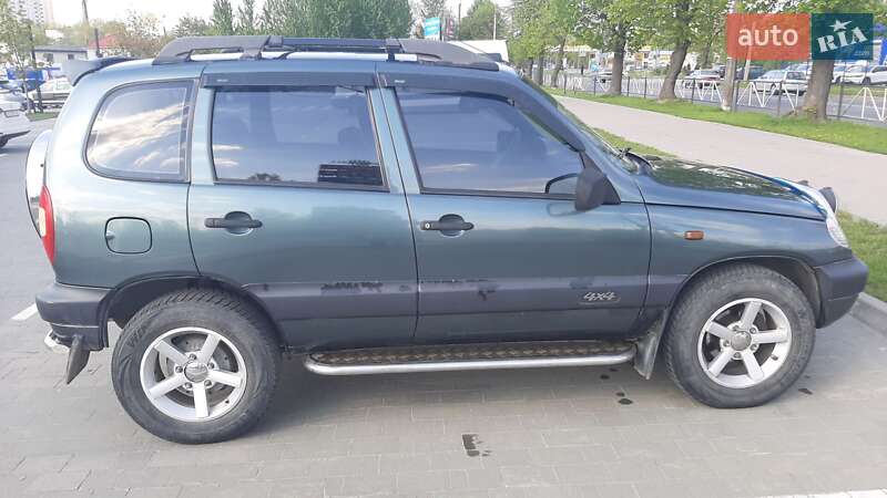 Позашляховик / Кросовер Chevrolet Niva 2007 в Хмельницькому