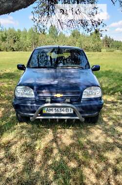 Внедорожник / Кроссовер Chevrolet Niva 2006 в Коростене