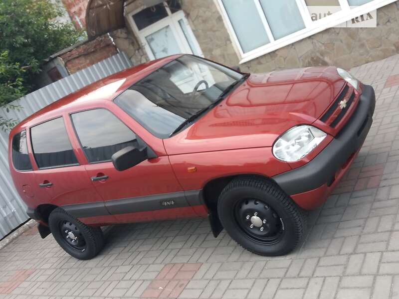 Внедорожник / Кроссовер Chevrolet Niva 2007 в Сумах