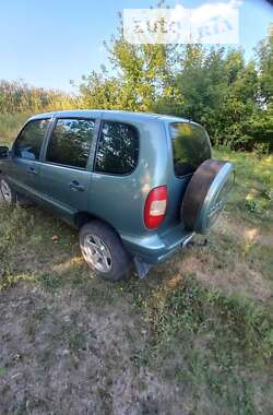 Внедорожник / Кроссовер Chevrolet Niva 2008 в Саврани