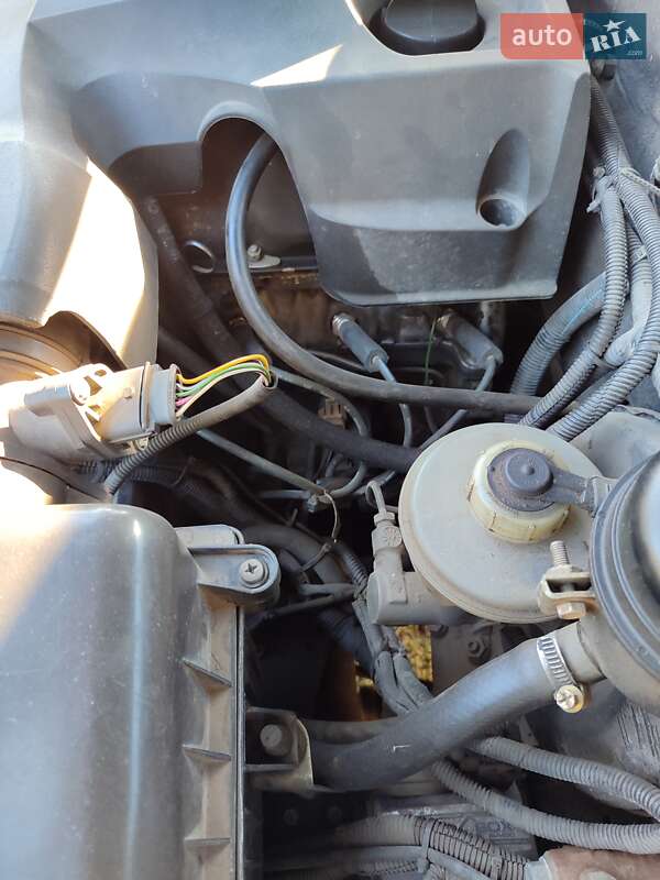 Внедорожник / Кроссовер Chevrolet Niva 2004 в Запорожье