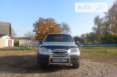 Позашляховик / Кросовер Chevrolet Niva 2012 в Каневі