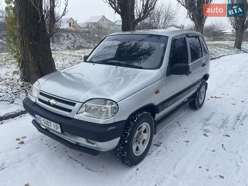 Внедорожник / Кроссовер Chevrolet Niva 2008 в Верхнеднепровске