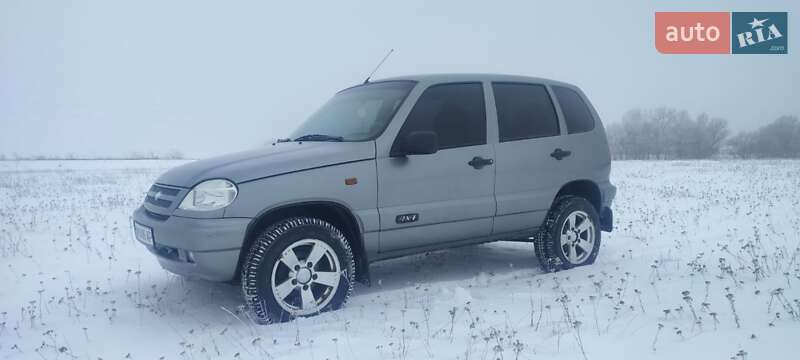 Позашляховик / Кросовер Chevrolet Niva 2008 в Любарі