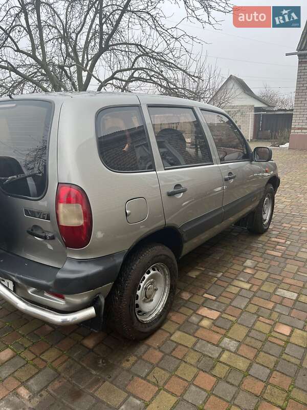 Внедорожник / Кроссовер Chevrolet Niva 2007 в Новомиргороде