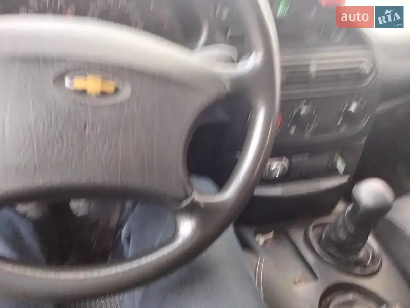 Chevrolet Niva 2005 VIN X9L21230050086378 фото оголошення 4 з 37