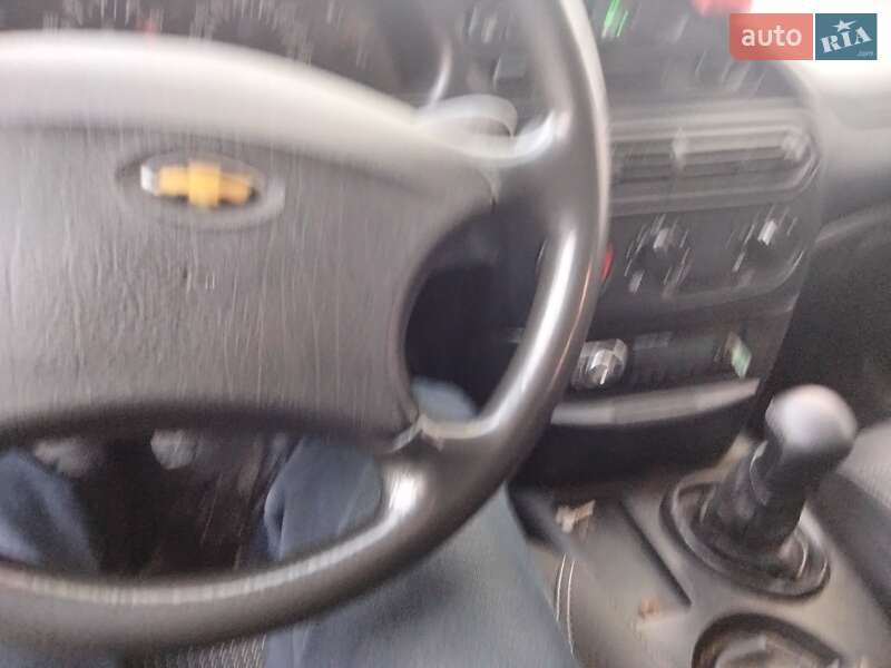 Позашляховик / Кросовер Chevrolet Niva 2005 в Броварах фото 4 Позашляховик / Кросовер Chevrolet Niva 2005 в Броварах
