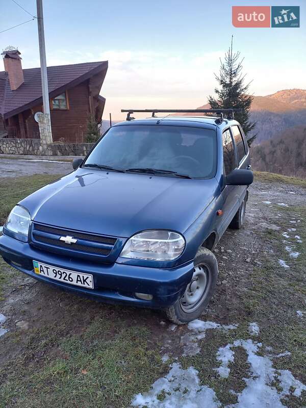 Внедорожник / Кроссовер Chevrolet Niva 2007 в Яремче
