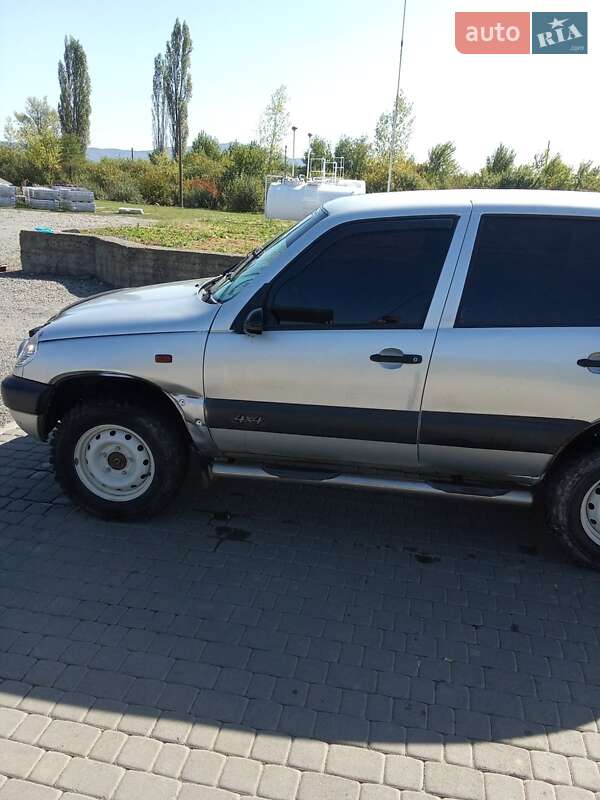 Позашляховик / Кросовер Chevrolet Niva 2006 в Ужгороді