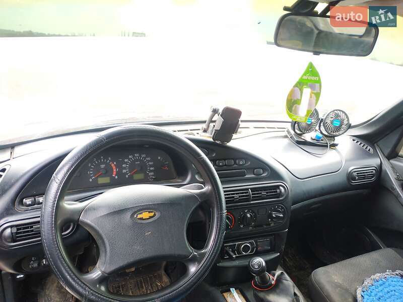 Позашляховик / Кросовер Chevrolet Niva 2007 в Миколаєві