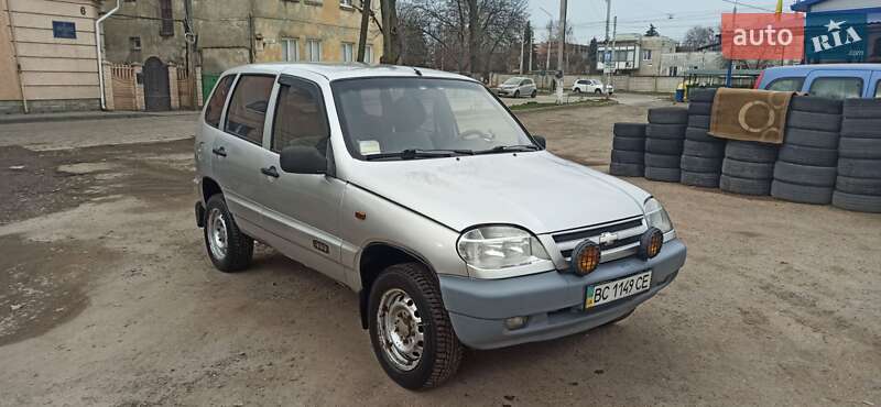 Внедорожник / Кроссовер Chevrolet Niva 2004 в Львове